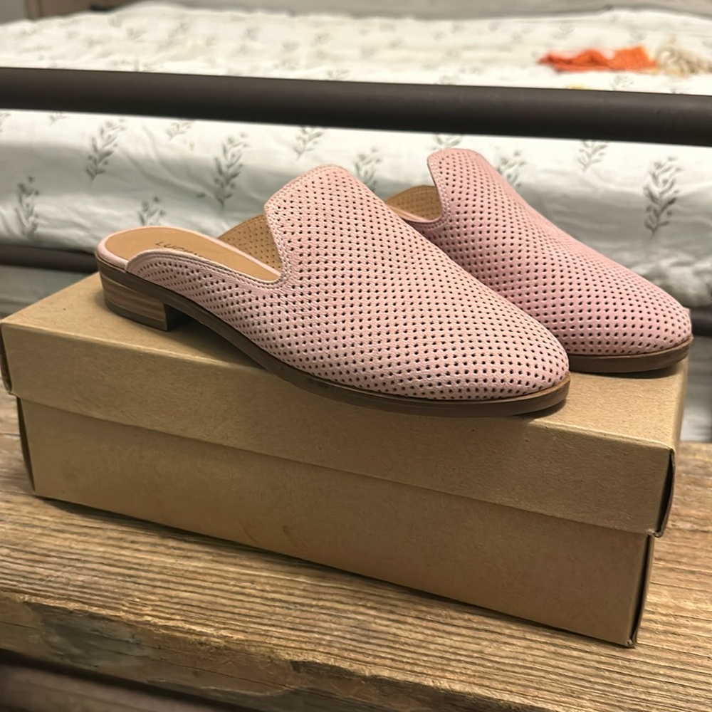 Lucky Brand Slides